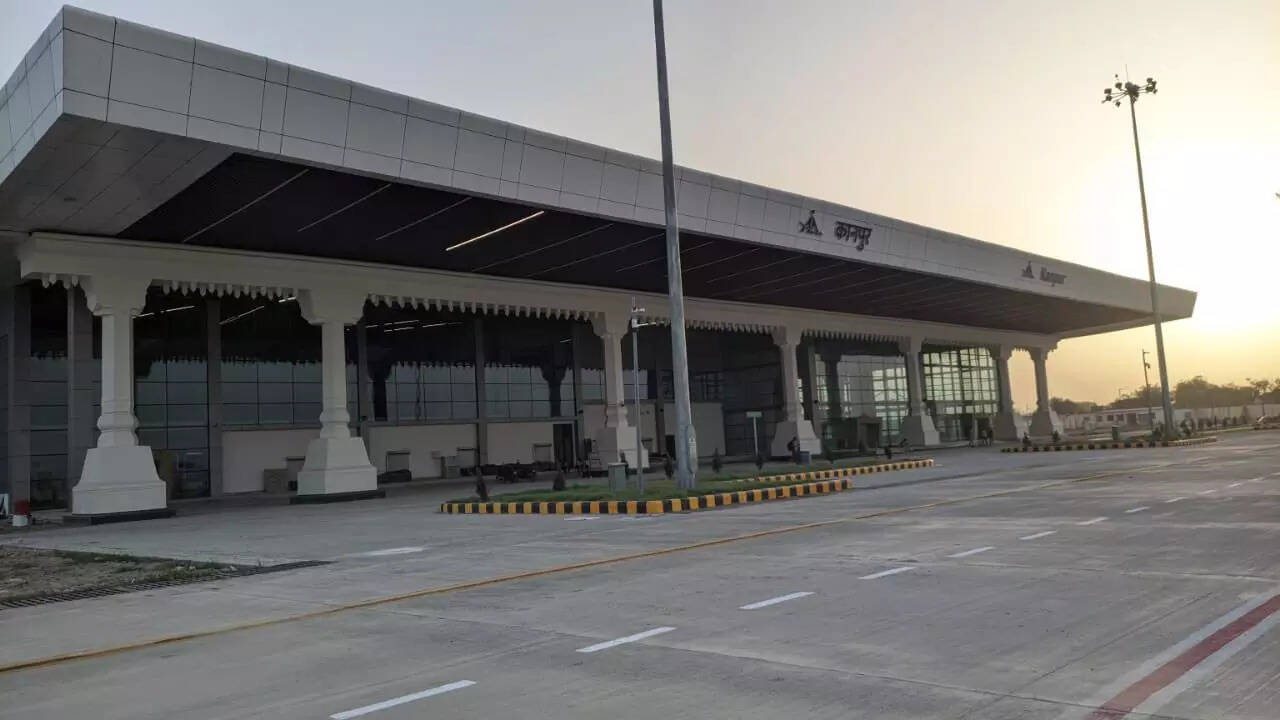 लगातार हवाई यात्रियों की बढ़ती संख्या को देखते हुए नए टर्मिनल भवन का हुआ निर्माण