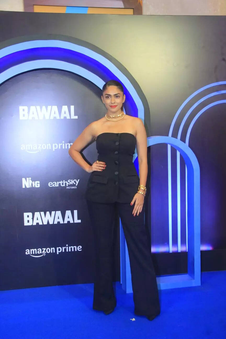 मृणाल ठाकुर (Mrunal Thakur)