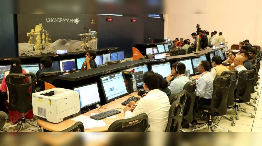 ISRO के ऑफिस का नजारा