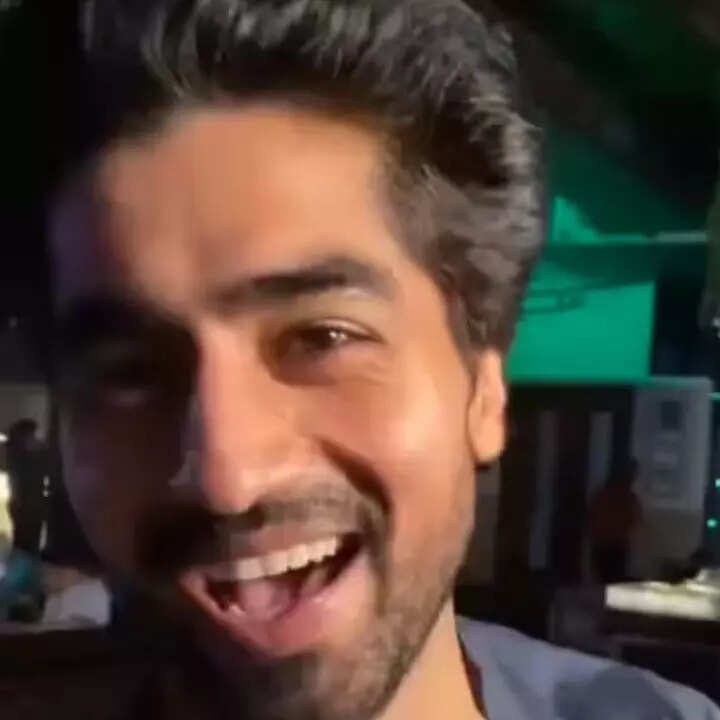 हर्षद ने किया जमकर एन्जॉय