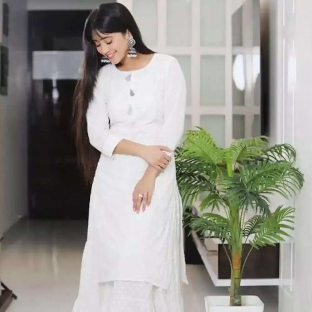 ये है शिवांगी जोशी के घर का लिविंग रूम