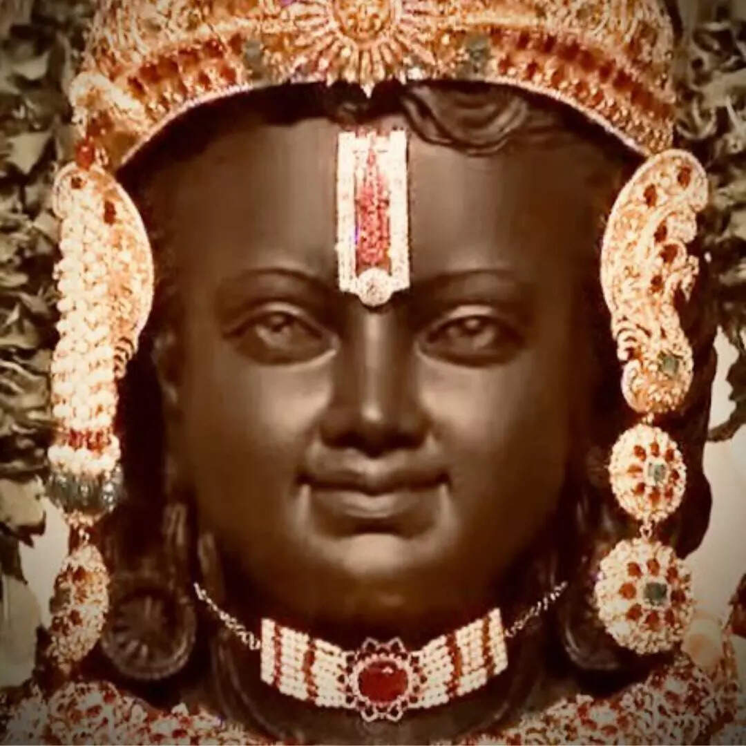 कितना है भार