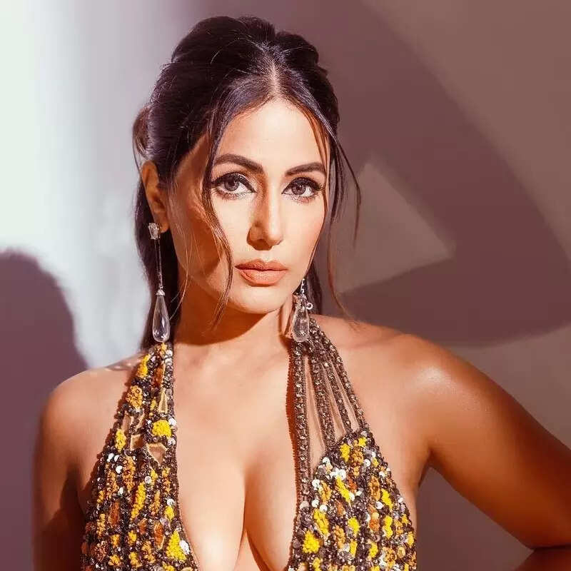 हिना खान (Hina Khan) 