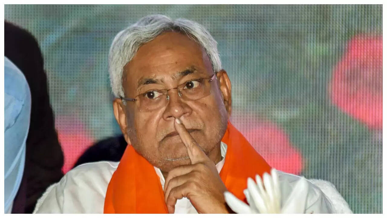 strongचौथी पलटीstrong-2022 में फिर नीतीश कुमार पलटीमार मोड में आए