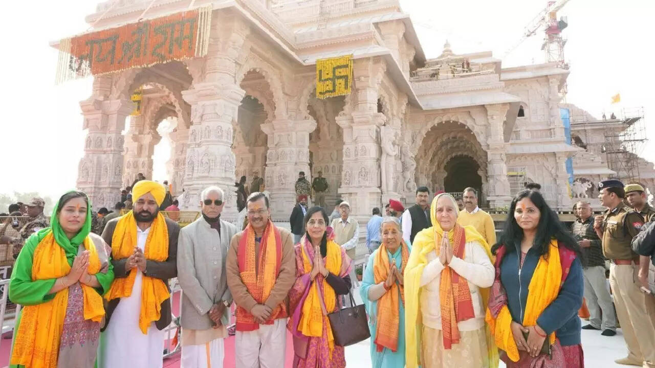 दोनों सीएम के साथ परिवार