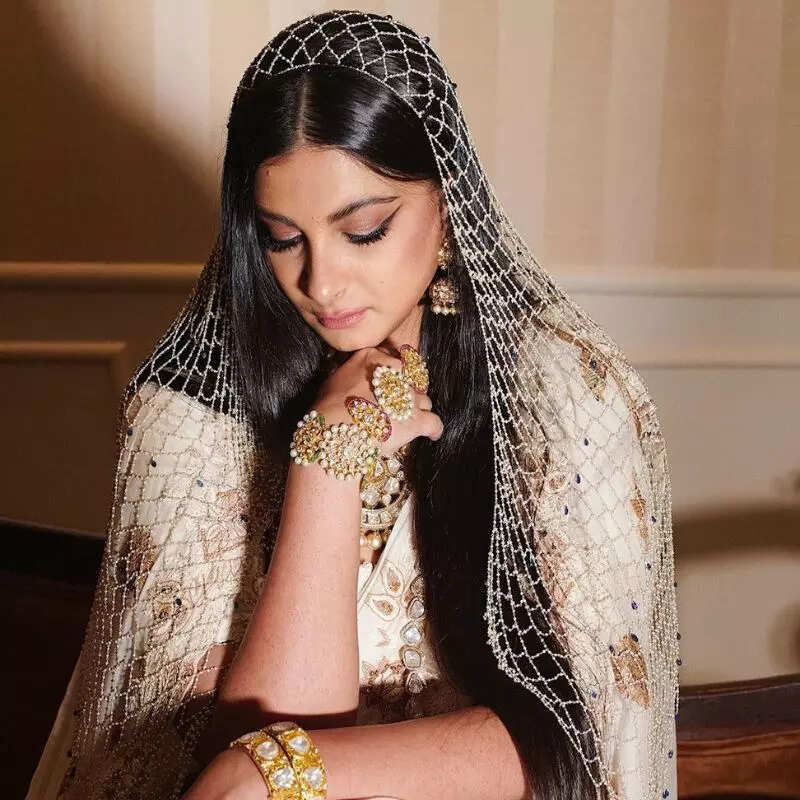 रिया कपूर (Rhea Kapoor)