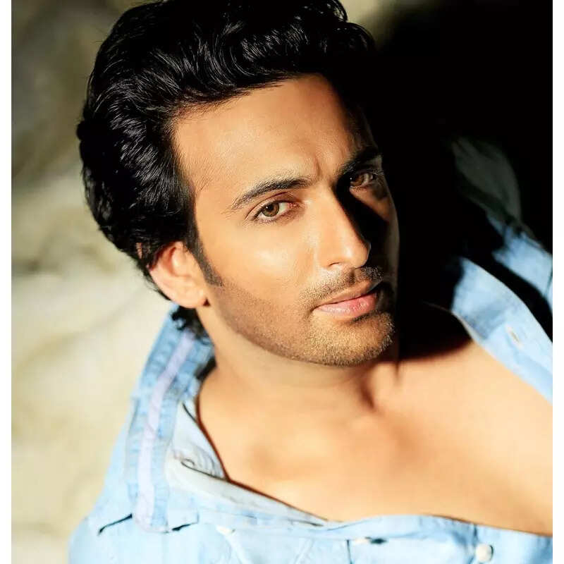 नंदिश संधू Nandish Sandhu