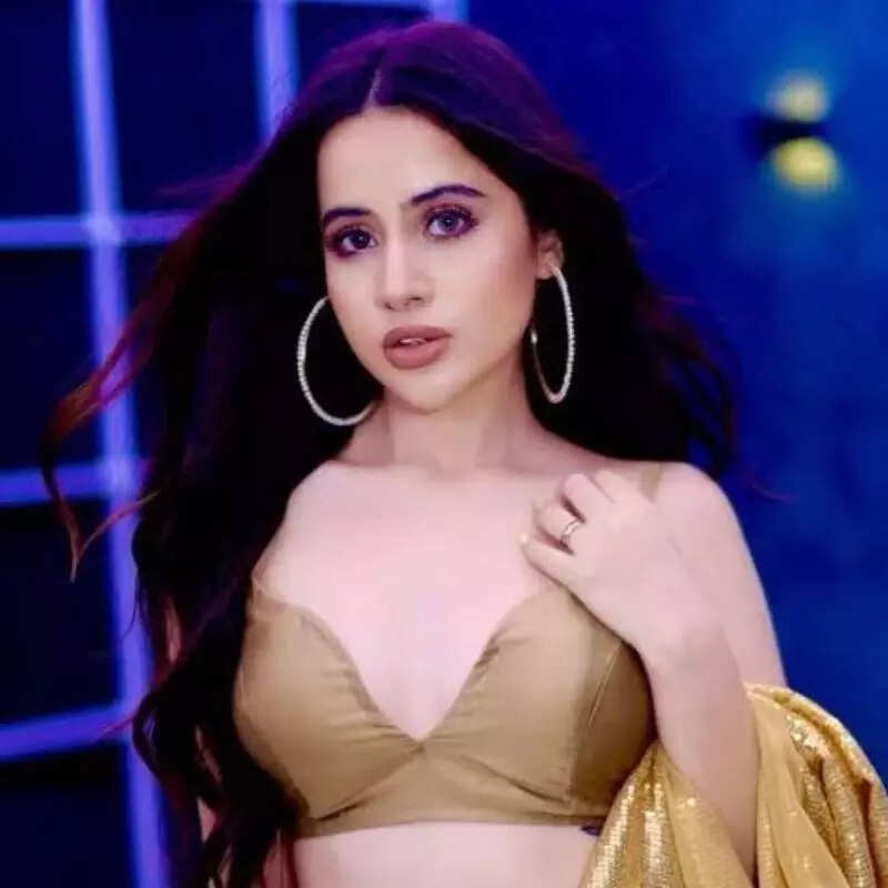 उर्फी जावेद (Urfi Javed)