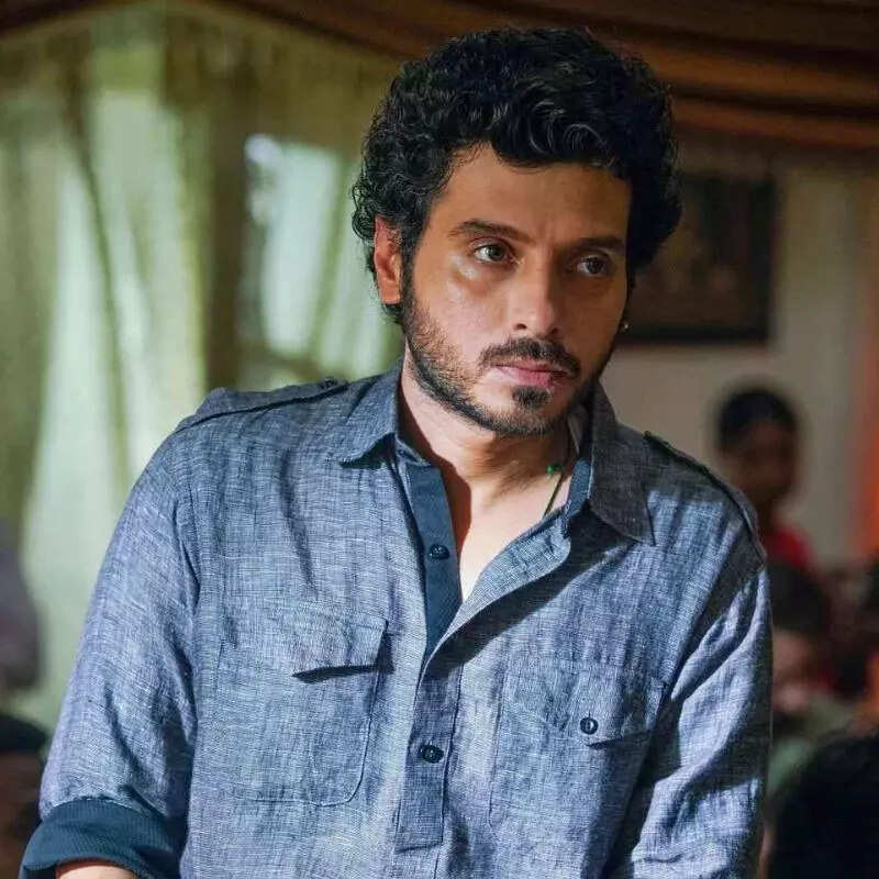 दिव्येंदु शर्मा Divyendu Sharma