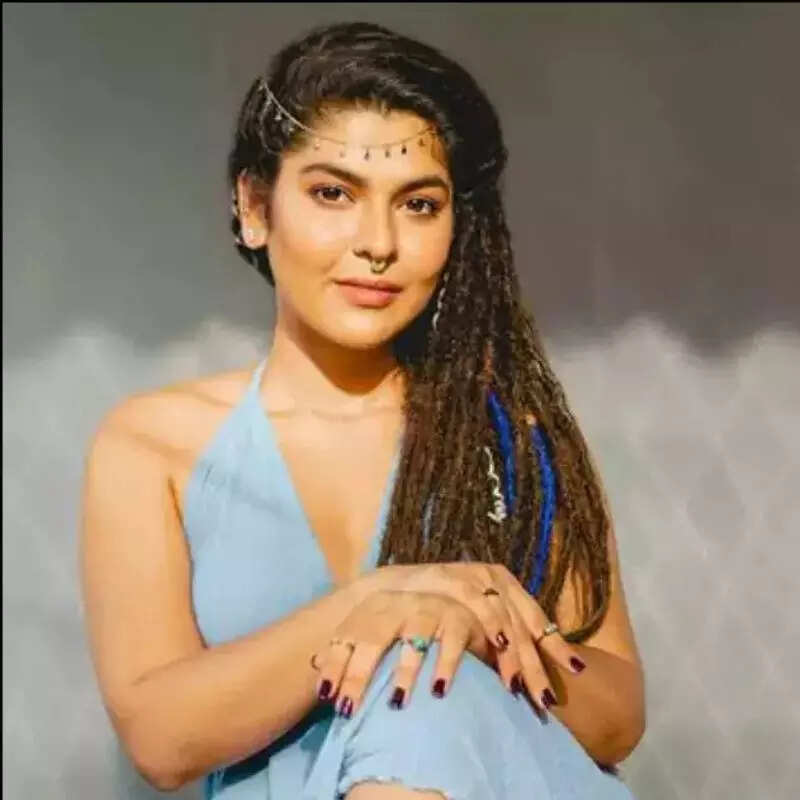 निधी भानुशाली (Nidhi Bhanushali)