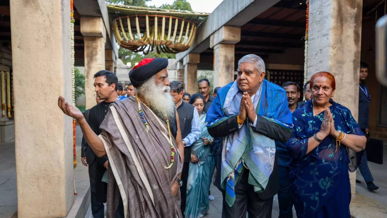 उपराष्ट्रपति धनखड़ ने किया उद्घाटन