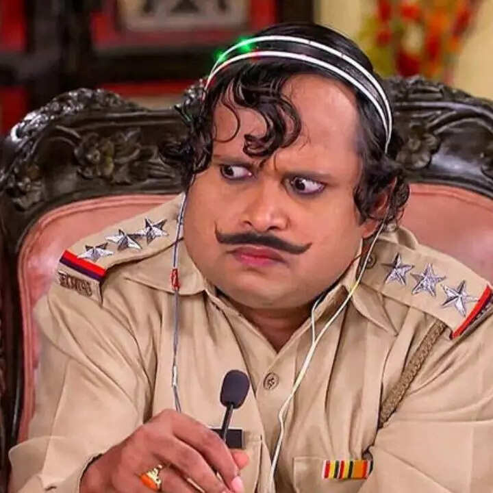 योगेश त्रिपाठी