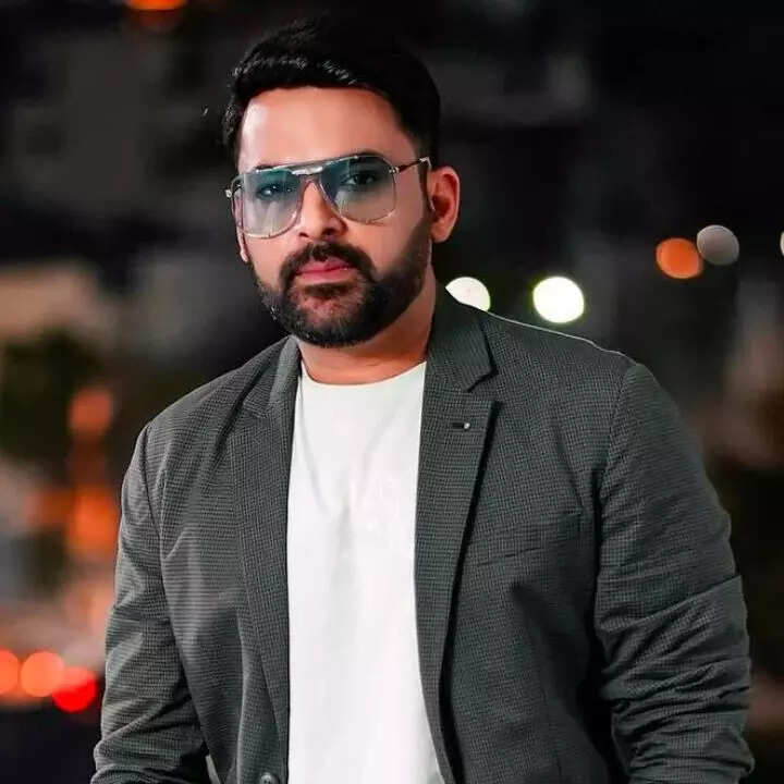कायस्थ समाज ने किया था विरोध