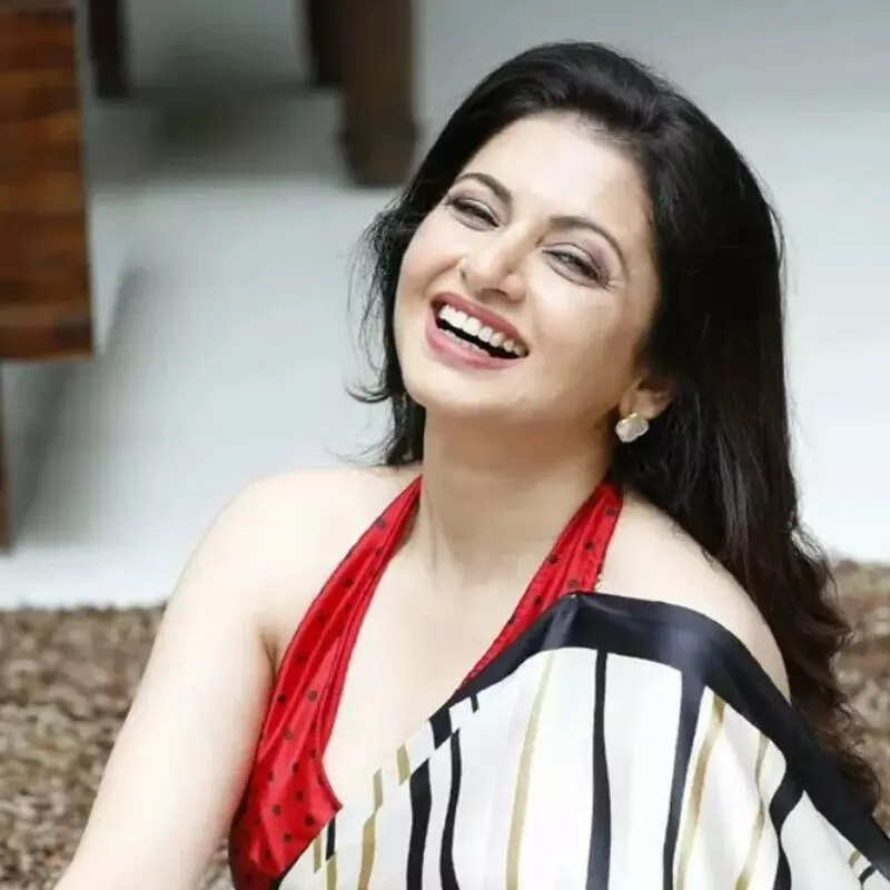 भाग्यश्री Bhagyashree