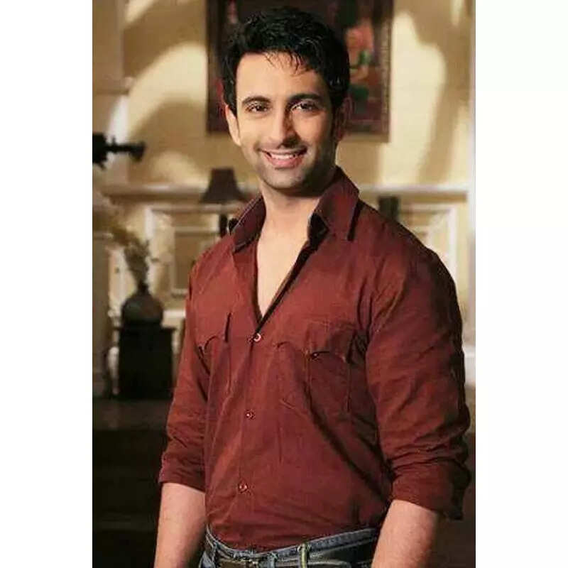 नंदिश संधू Nandish Sandhu
