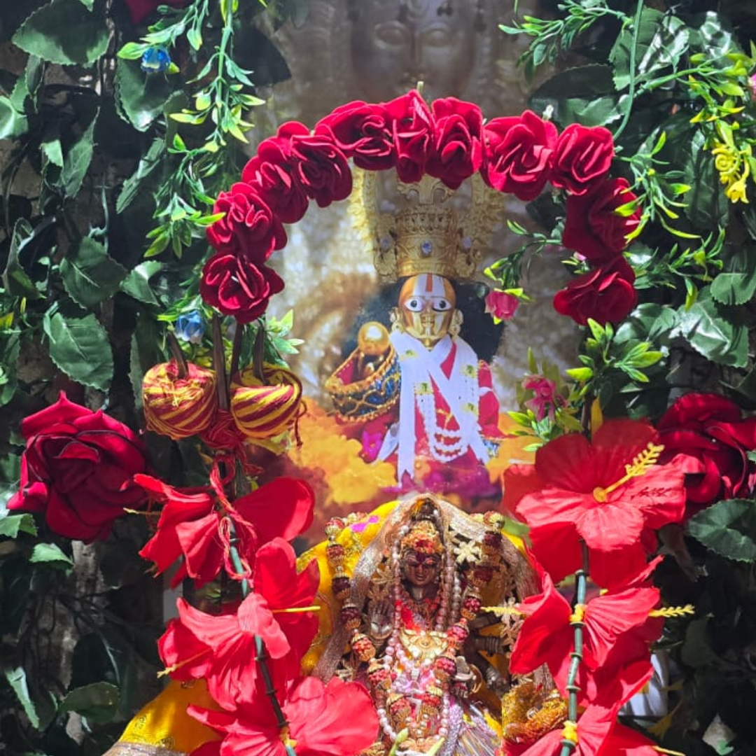 नवरात्रि में हो रही है राम जी की पूजा