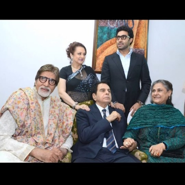 सायरा बानो ने ईद पर दिलीप कुमार को किया याद