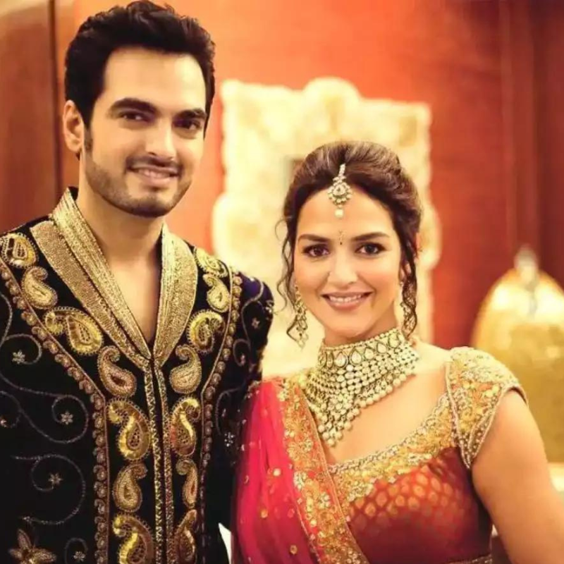 ईशा देओल Esha Deol