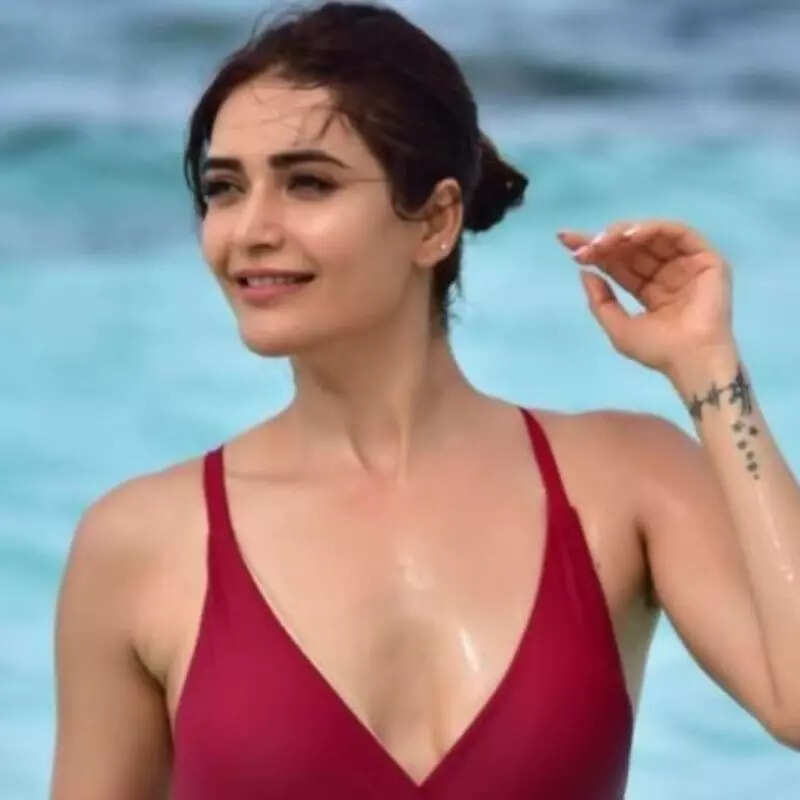 करिश्मा तन्ना Karishma Tanna