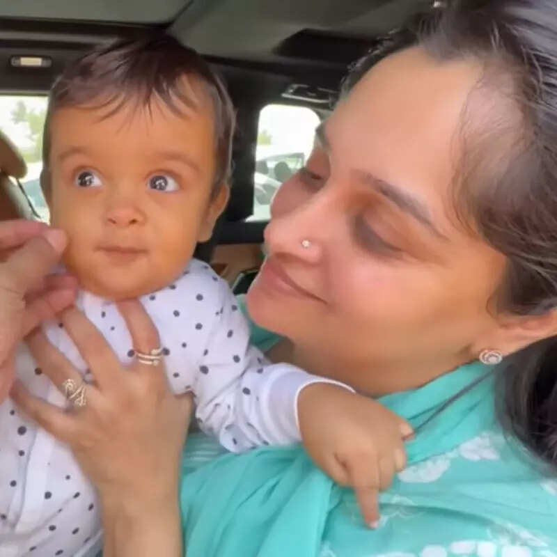 दीपिका की गोद में नजर आया रुहान
