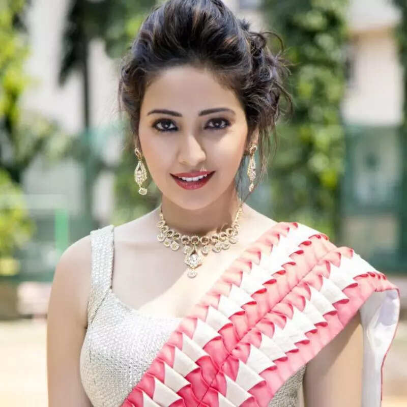 आशा नेगी (Asha Negi)