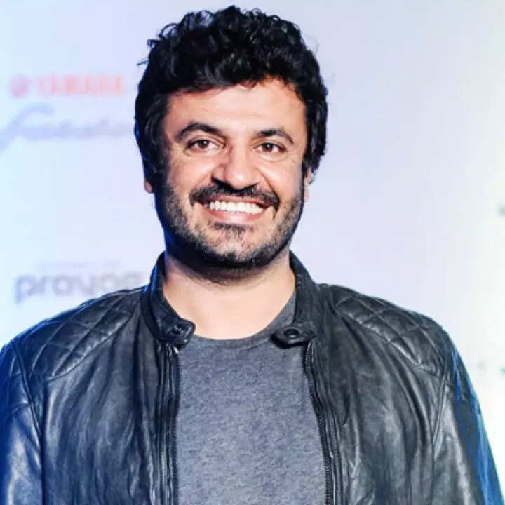 विकास बहल (Vikas Bahl)