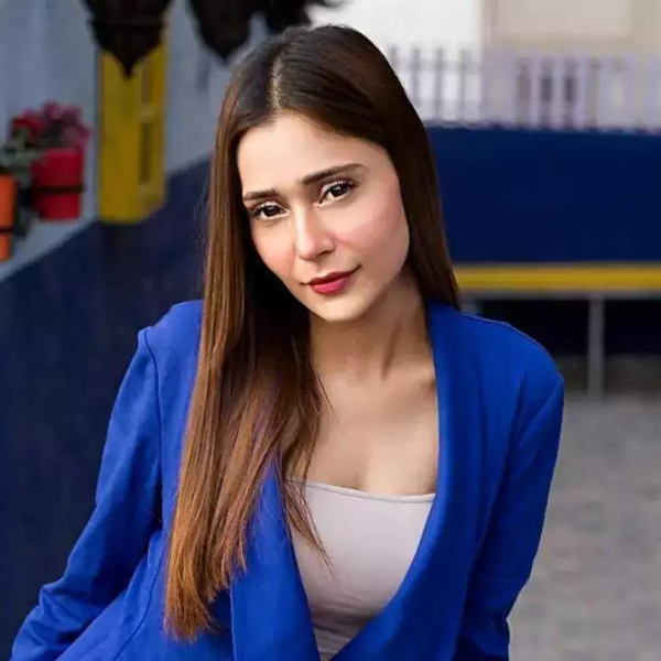 सारा खान Sara Khan