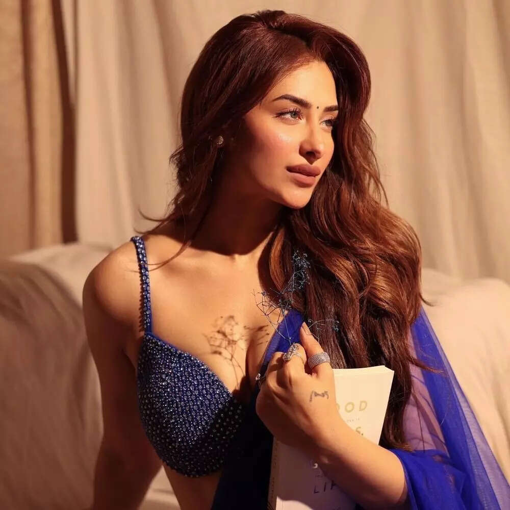 माहिरा शर्मा Mahira Sharma