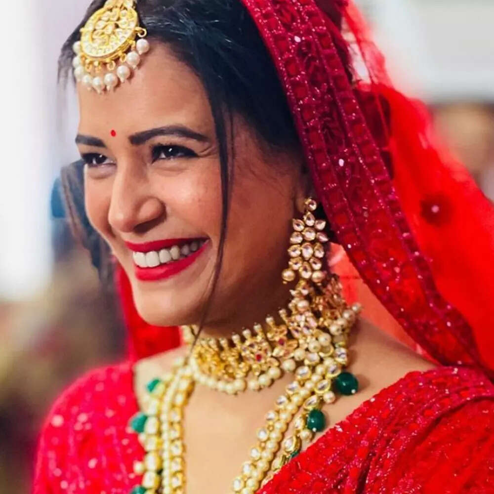मोना सिंह (Mona Singh)