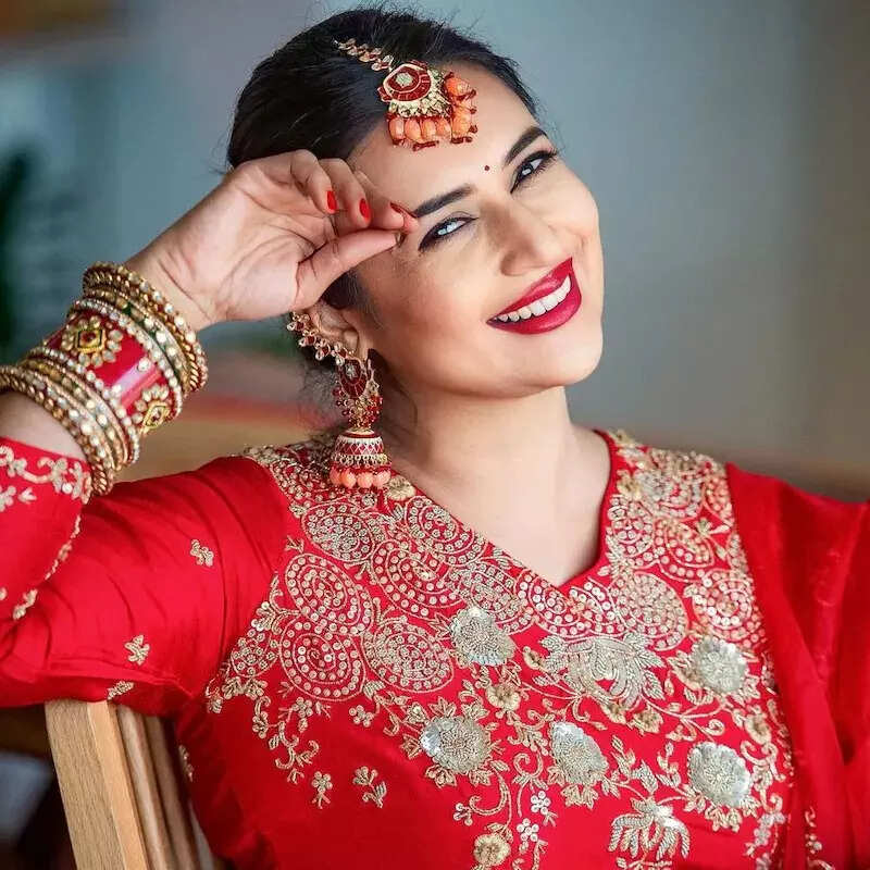 दिव्यांका त्रिपाठी Divyanka Tripathi