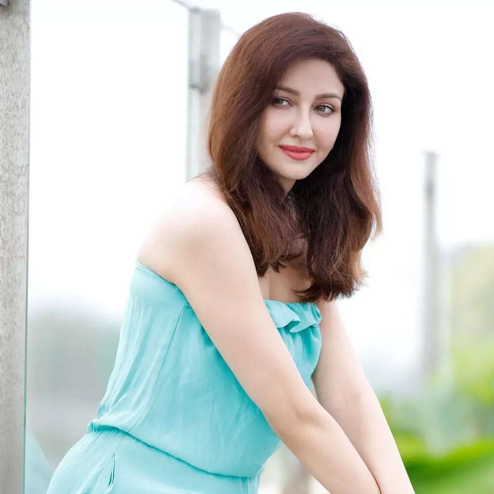सौम्या टंडन Saumya Tandon