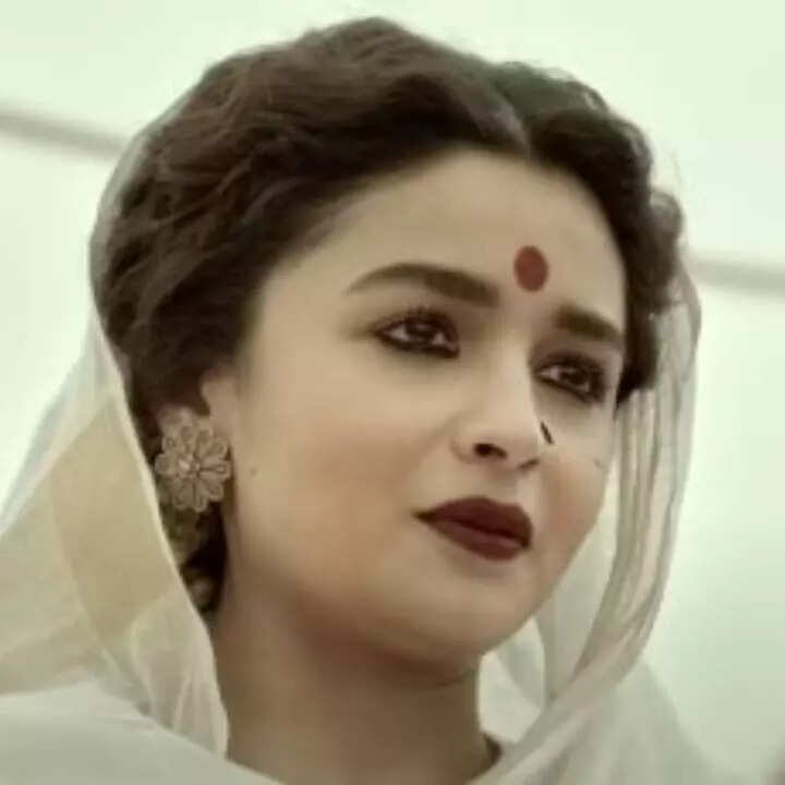 आलिया भट्ट