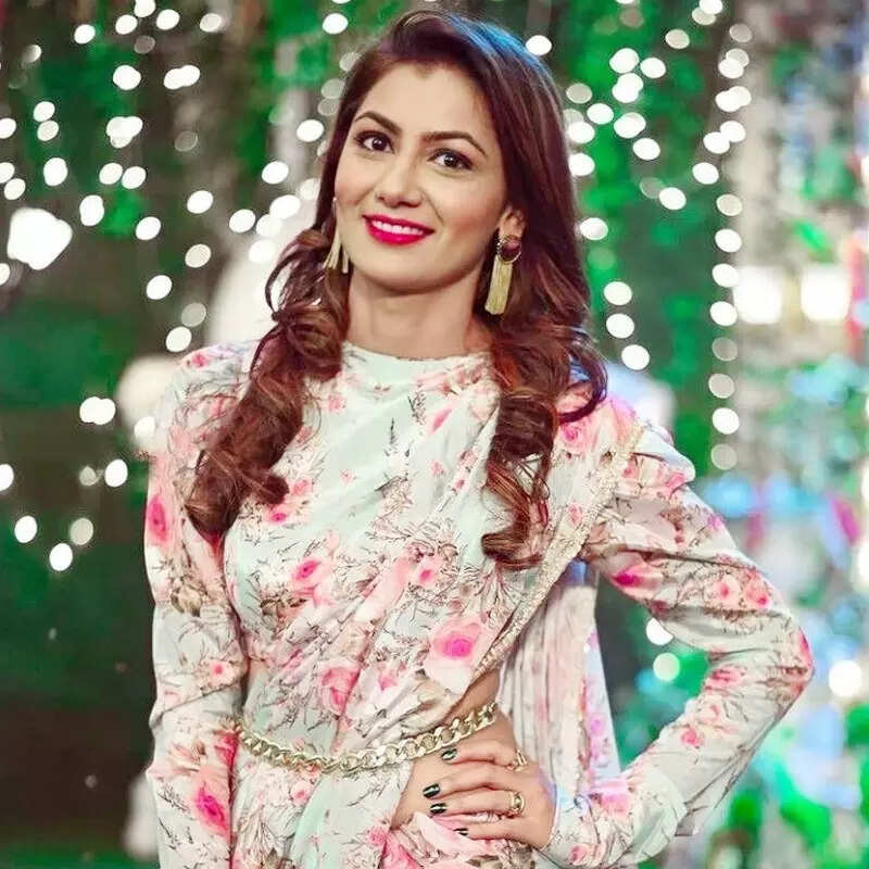 सृति झा Sriti Jha