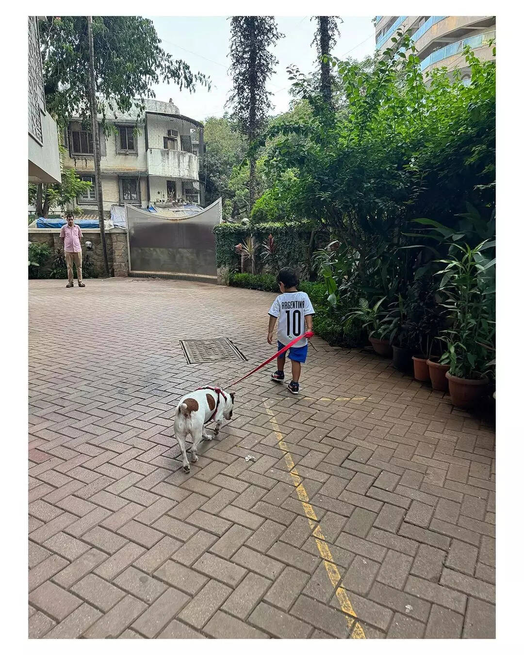 फोटो हुईं वायरल