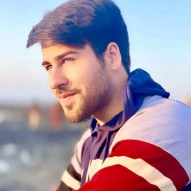 ऋत्विक अरोड़ा (Ritvik Arora)