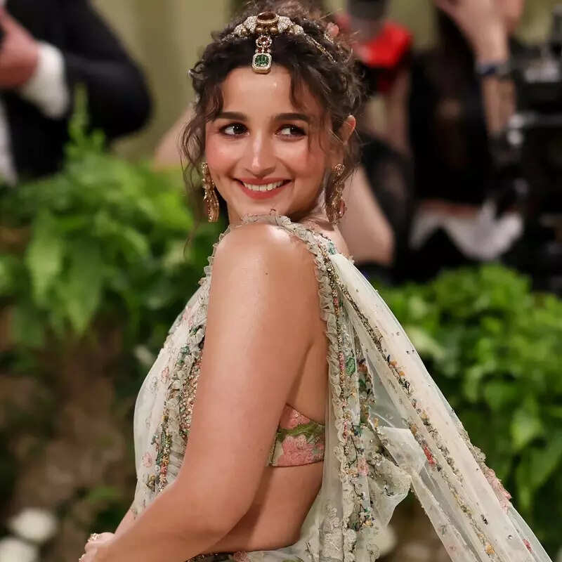 आलिया भट्ट Alia Bhatt