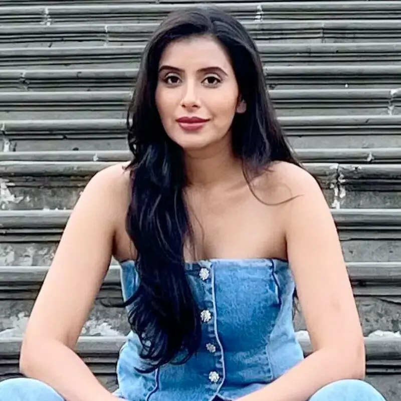 चारू असोपा Charu Asopa
