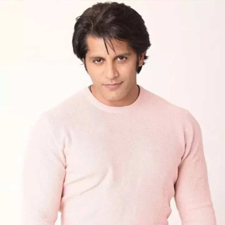 करणवीर बोहरा (Karanvir Bohra)