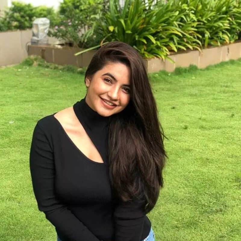 मीरा देओस्थले (Meera Deosthale)
