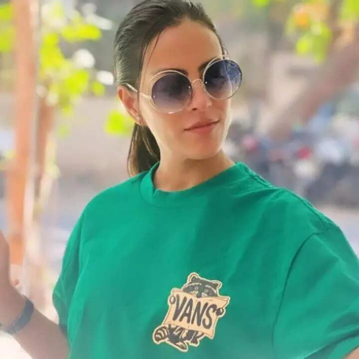 नूर काफी सोशल थीं