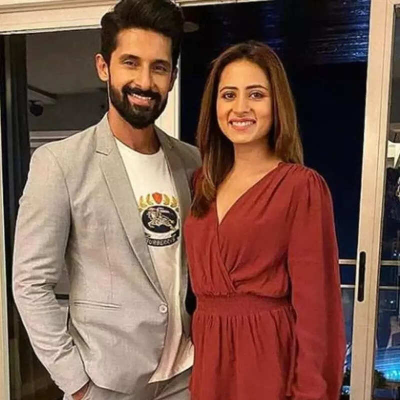 रवि दुबे- शरगुन मेहता Ravi Dubey-Shargun Mehta