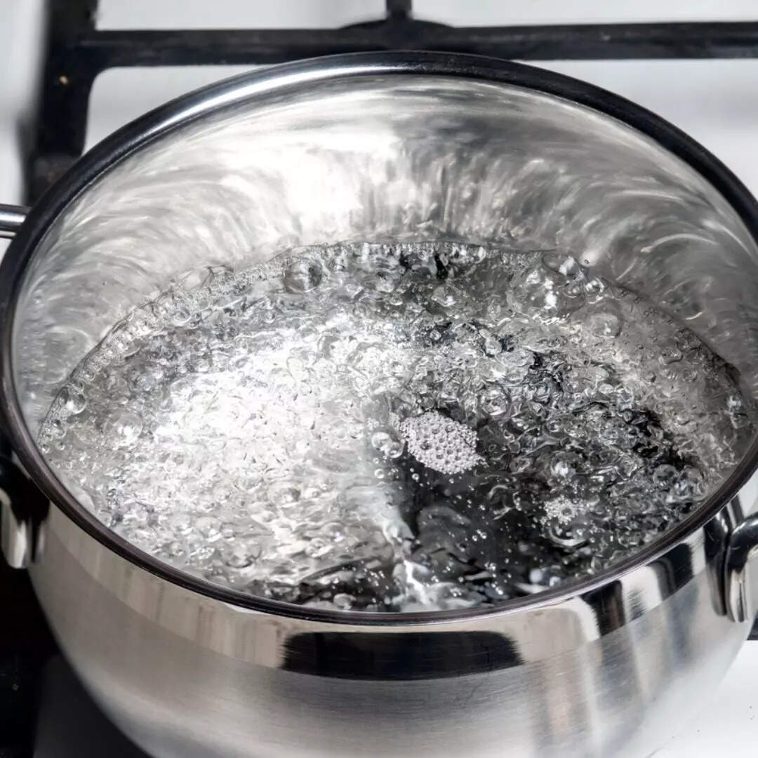क्यों पीना चाहिए उबला हुआ पानी