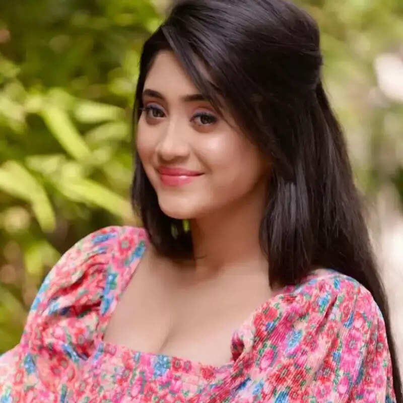 शिवांगी जोशी Shivangi Joshi