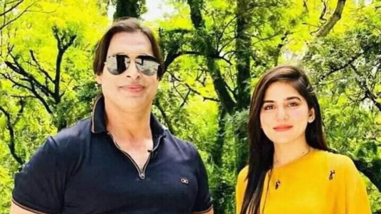 एक दशक हो चुके हैं निकाह को पूरे