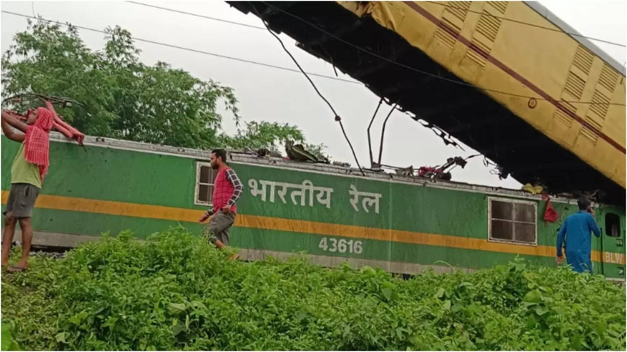 ​ट्रेन हादसे में 5 की मौत 