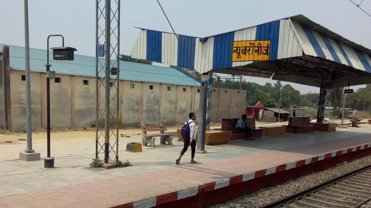 दो किलोमीटर की दूरी