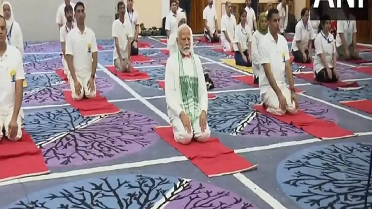 योग तेजी से लोकप्रिय हुआ