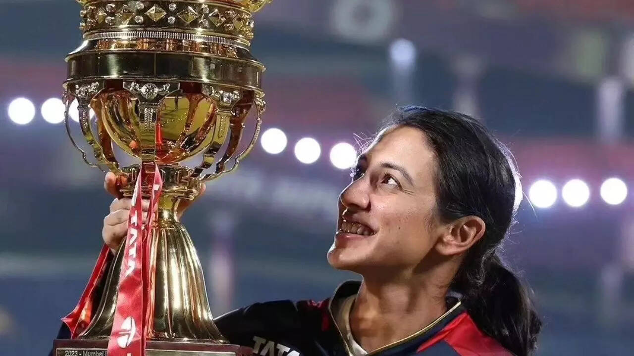 मंधाना की कप्तानी में RCB ने जीता खिताब
