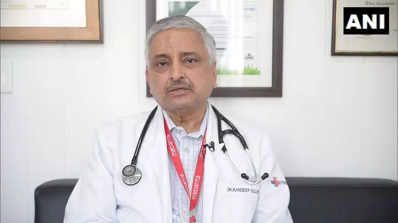 कौन है और बाकी सदस्य