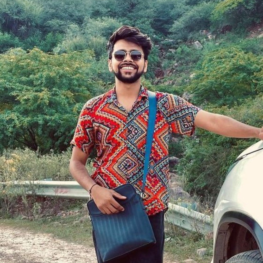 चैनल का नाम है द बकचोद स्टूडियो